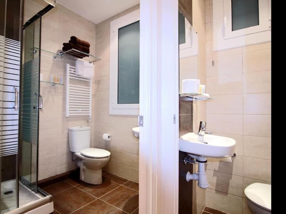 Classbedroom Eixample Free Apartments Barcelona Bagian luar foto